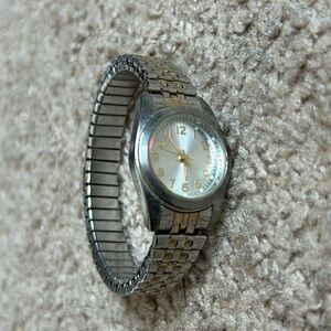Women’s vintage two tone‎ stainless steel bracelet watch one size 7in stretches